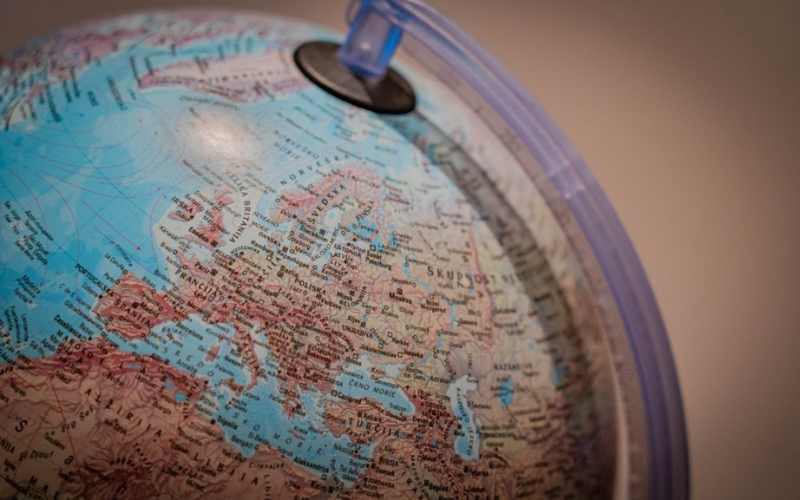 The Housing Gap Between Natives and Immigrants Investigating the